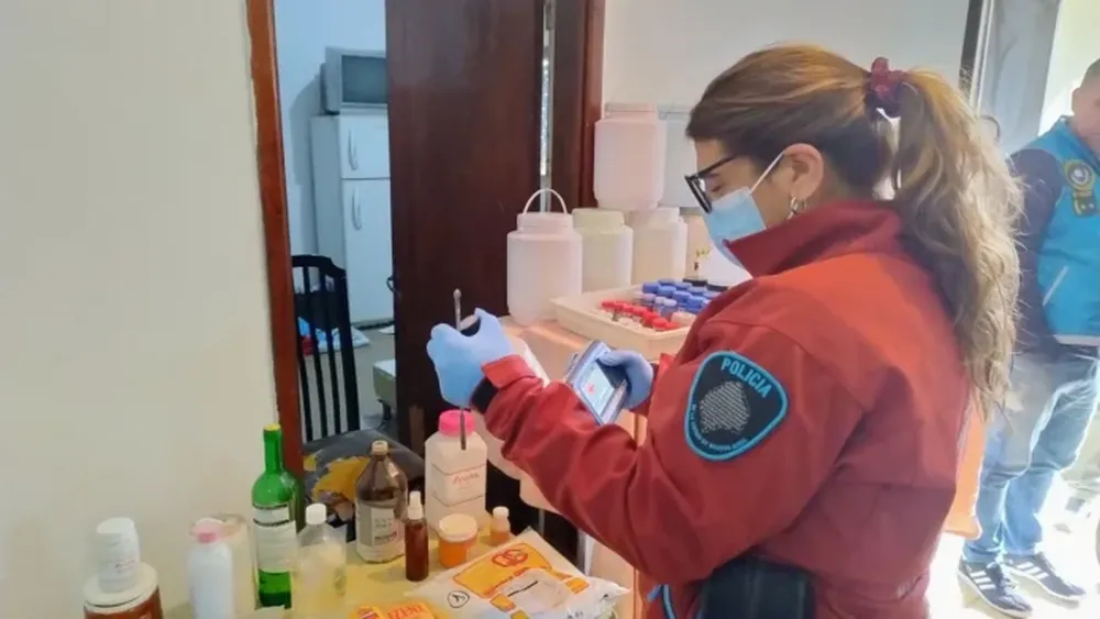 La investigación llevó al cierre del laboratorio clandestino. (Policía de la Ciudad)