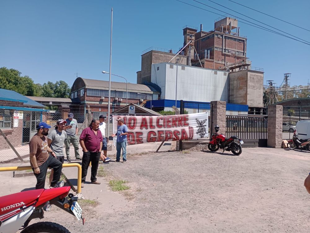 Personal de la sucursal pilarense de GEPSA. (Resumen de Pilar)