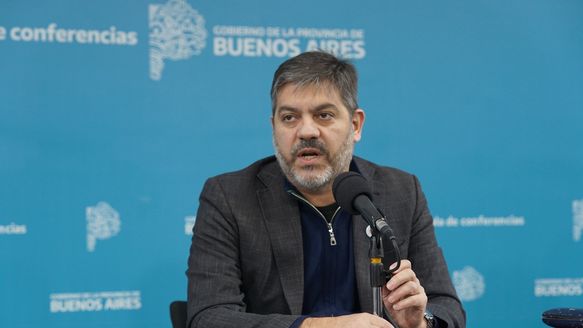 El ministro de Gobierno,&nbsp;Carlos Bianco, en conferencia de prensa. (Agencia DIB)