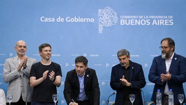 El gobernador, Axel Kicillof, anunció una inversión de $3.000 millones para impulsar proyectos de investigación científica, que tendrán impacto en pymes y cooperativas bonaerenses. (Gobernación)