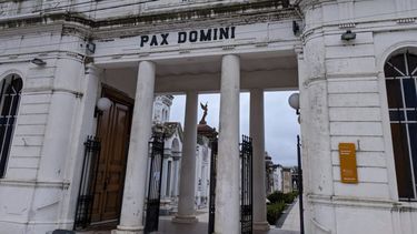 El cementerio de San Nicolás donde se efectuó la cremación no autorizada por toda la familia.