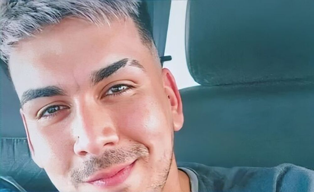 Diego Agustín Martínez, de 25 años, falleció al estrellarse contra una cabina de peaje. (Facebook)