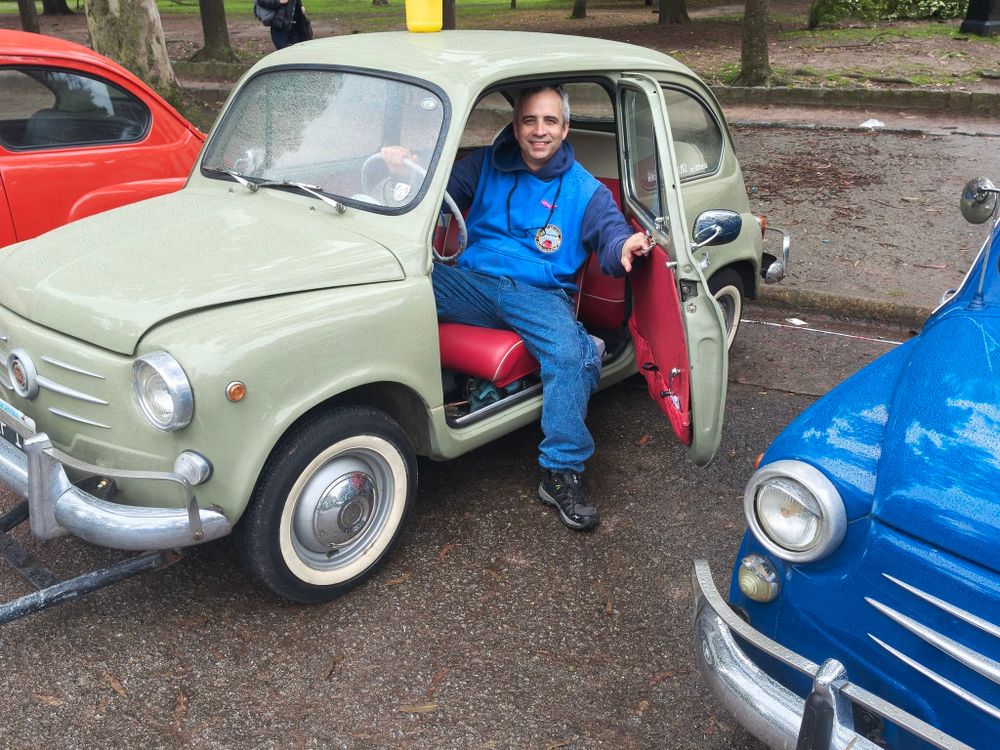Uno de los primeros modelos del Fiat 600.