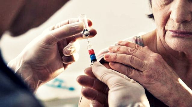Las personas mayores de 65 años deben vacunarse todos los años para evitar cuadros graves de gripe, que pueden derivar en internación, neumonía o la&nbsp; muerte.&nbsp;