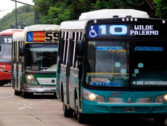 Ómnibus en el Área Metropolitana. Ómnibus en el Área Metropolitana.