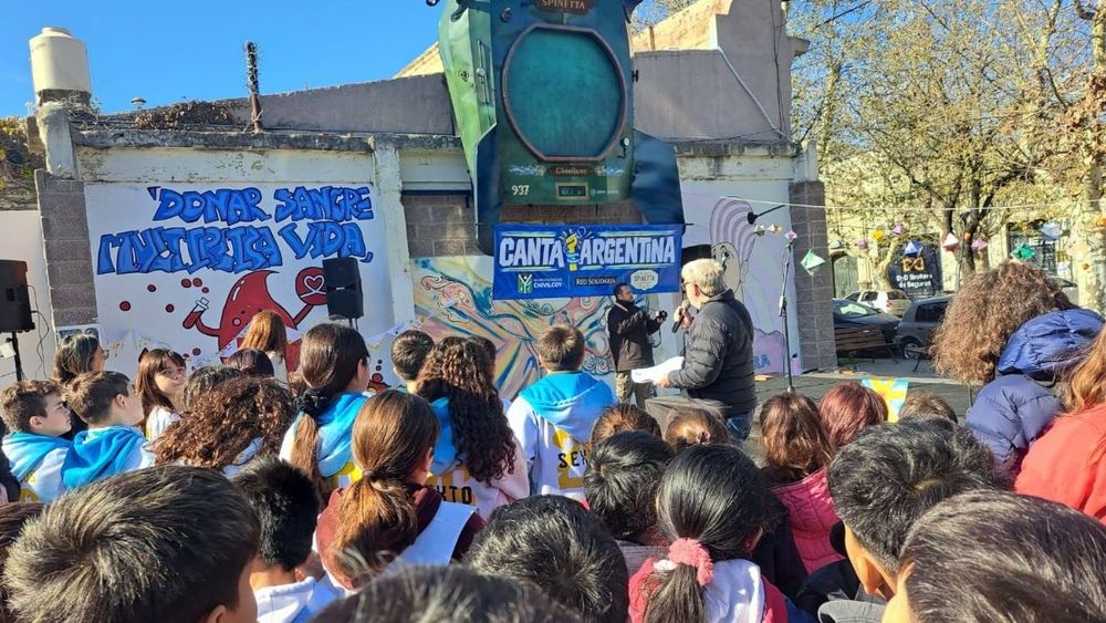 La Nave Spinetta presidió el Canta Argentina en Chivilcoy.