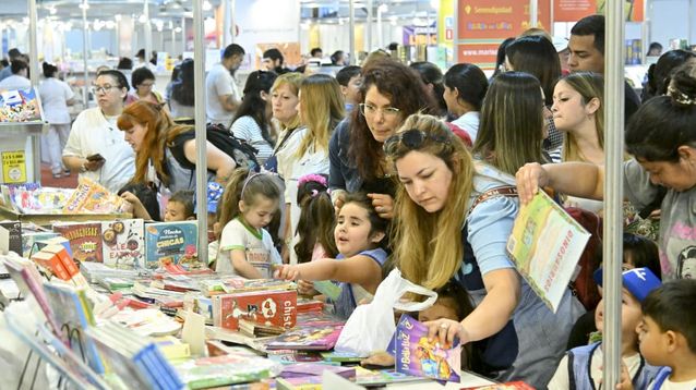 Pese a todo, los argentinos mantienen su pasión por los libros.