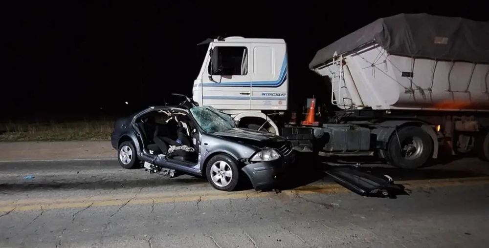 El choque frontal en Coronel Dorrego dejó un muerto mientras que el vuelco en Madariaga provocó dos fallecimientos.