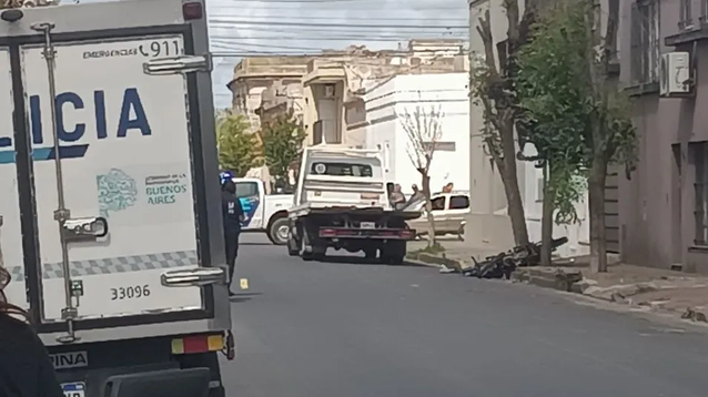 Discusión y muerte en las calles de Azul.