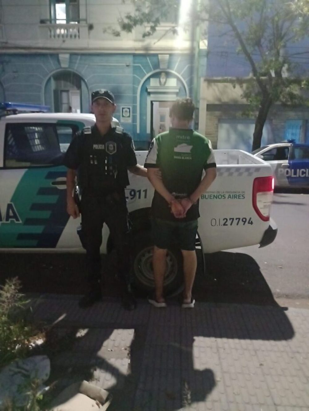 El joven detenido por la policía local (Foto Seguridad)