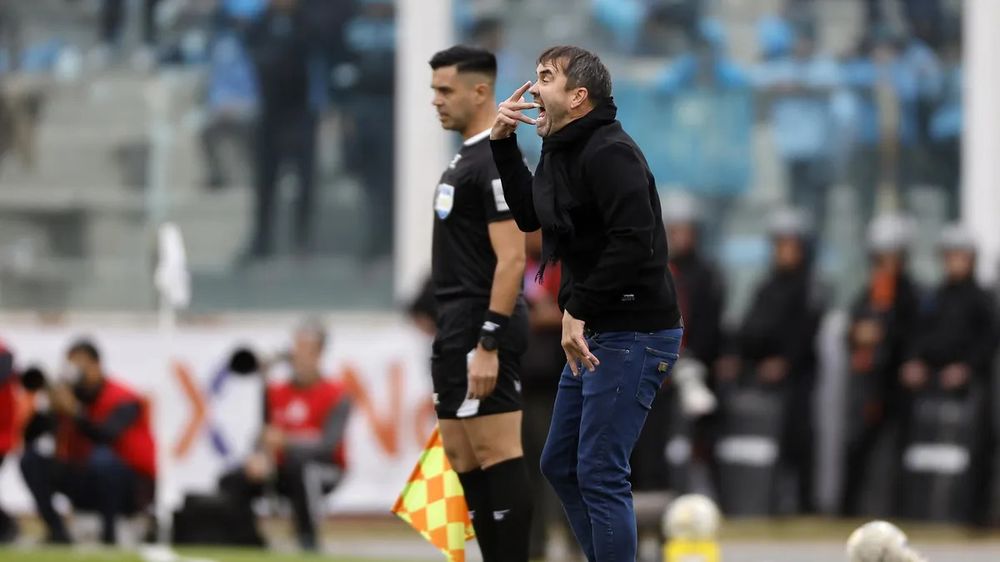 El fútbol argentino exige cada vez más rápido resultados y esa situación es la que sufre hoy Eduardo Coudet.
