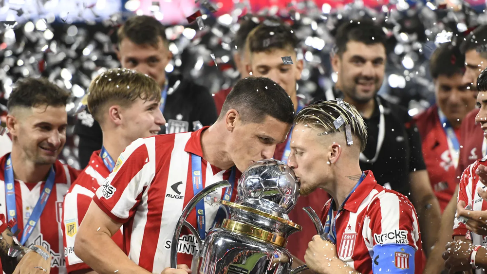 Estudiantes, el último campeón, uno de los bonaerenses que aspira al título.