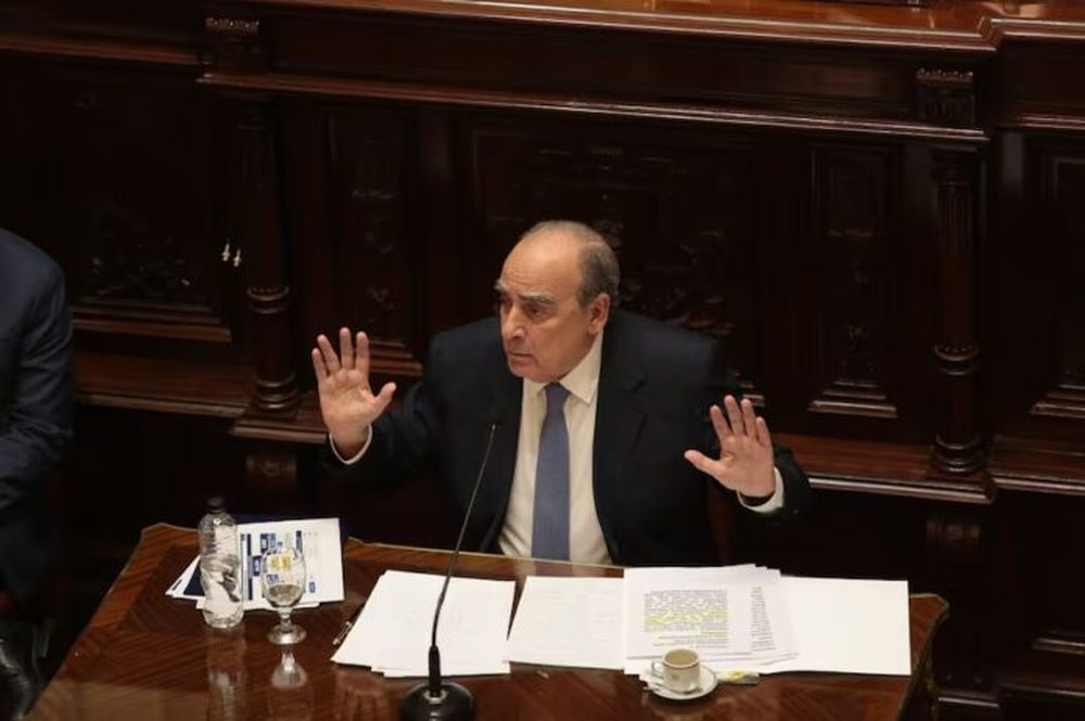 El jefe de Gabinete, Guillermo Francos en el Senado.