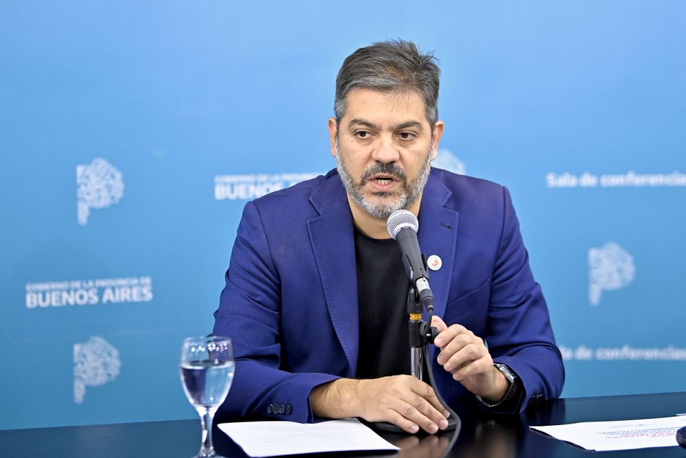 El ministro de Gobierno, Carlos Bianco, advirtió que la situación actual es de “fragilidad inédita” y podría afectar a millones de usuarios.
