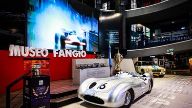 El Mercedes-Benz W196 en el Museo Fangio de Balcarce.