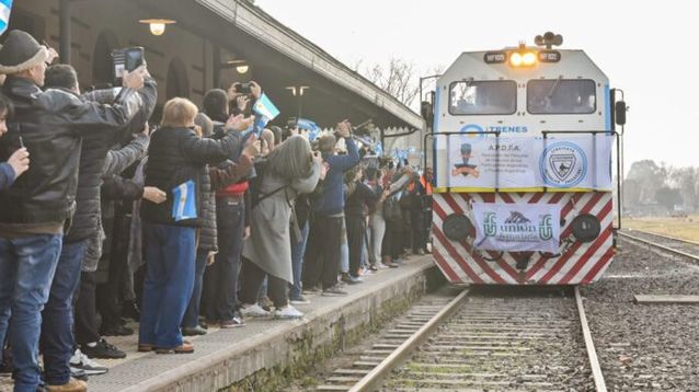 La llegada del tren genera un impacto en las ciudades. - Trenes Argentinos -