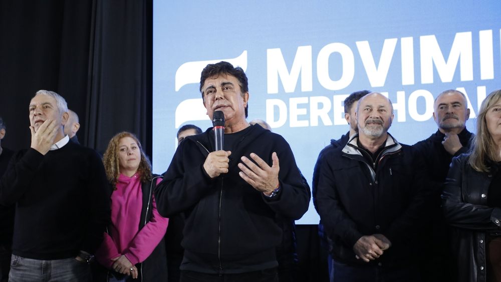 El intendente de La Matanza y presidente de la FAM, Fernando Espinoza, en el plenario del MDF realizado en la localidad de Ramallo.&nbsp;