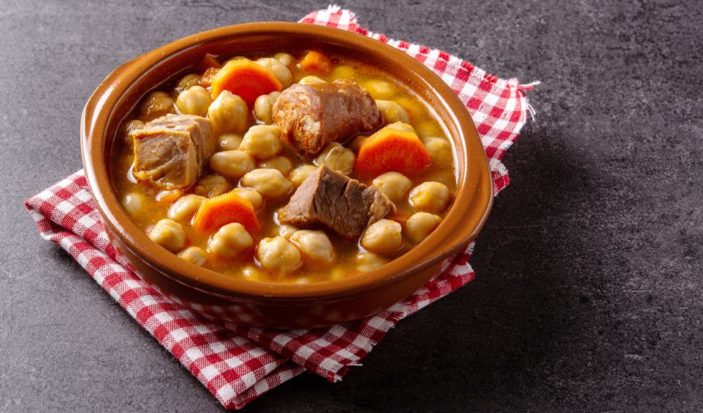 Guiso carrero, no será una comida light pero sí es fabulosa para combatir el frío.