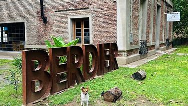 Berdier está a 10 kilómetros de la ciudad de Salto y a dos horas de CABA.