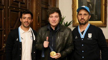 El presidente, Javier Milei, recibió a José Maligno Torres, medallista olímpico, en la Casa Rosada. (@OPRArgentina)