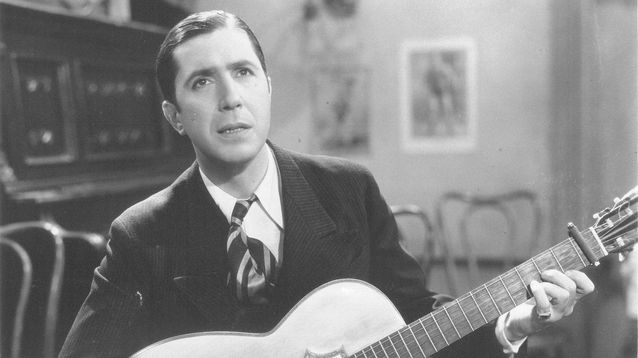 Gardel hace un siglo, cuando tenía 35 años.