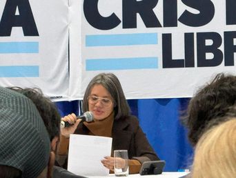 Gisela Marziotta, protagonista del plenario del peronismo bonaerense en Bahía Blanca.