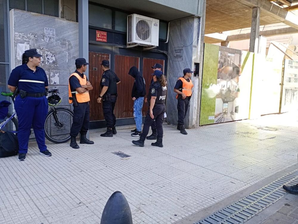 Juzgan a dos jóvenes por un doble crimen en San Nicolás.