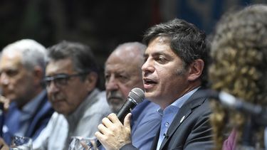 El gobernador Axel Kicillof encabezó el acto junto a candidatos y gremialistas “Con la Fuerza de los Trabajadores”. (Gobernación)