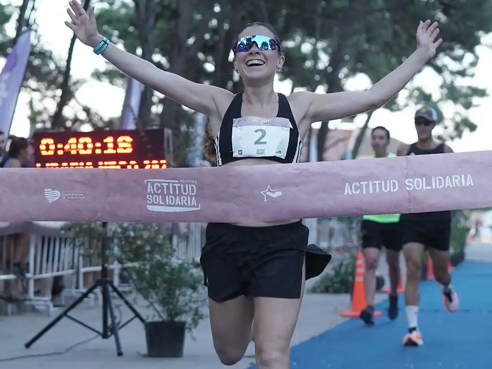 Verina Vezzi ganó en los 10K. Verina Vezzi ganó en los 10K.