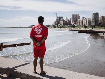 Unos 200 jóvenes de Mar del Plata desean ser guardavidas. Unos 200 jóvenes de Mar del Plata desean ser guardavidas.