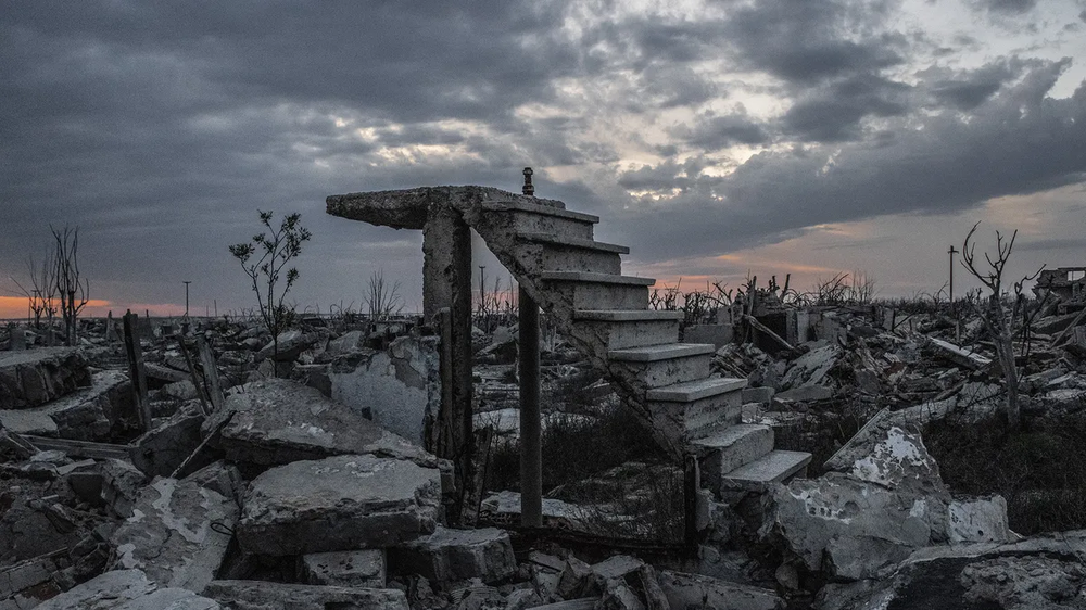 Las ruinas de la Villa Epecuén atraen a miles de turistas.