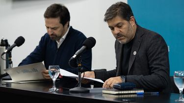 Carlos Bianco en conferencia de prensa junto a Nicolás Kreplak.&nbsp;