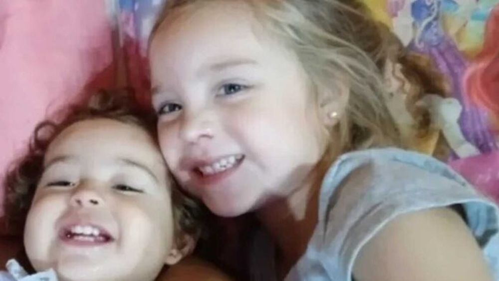 Las hermanas Delfina (izq.) y Pilar Hecker, desaparecidas durante la inundación. - La Brújula -