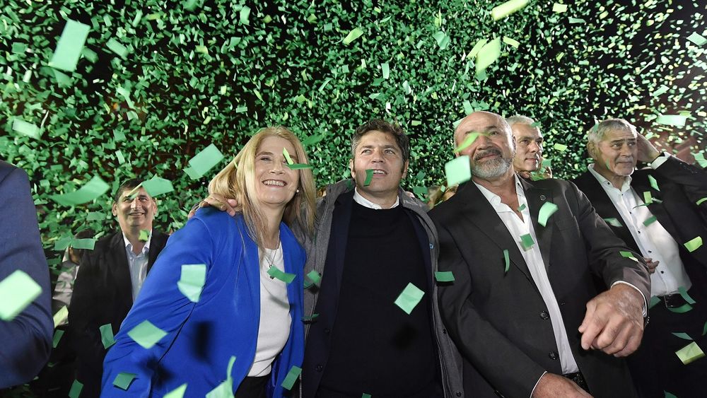 Axel Kicillof, Verónica Magario y el intendente Mario Secco. Axel Kicillof, Verónica Magario y el intendente Mario Secco.