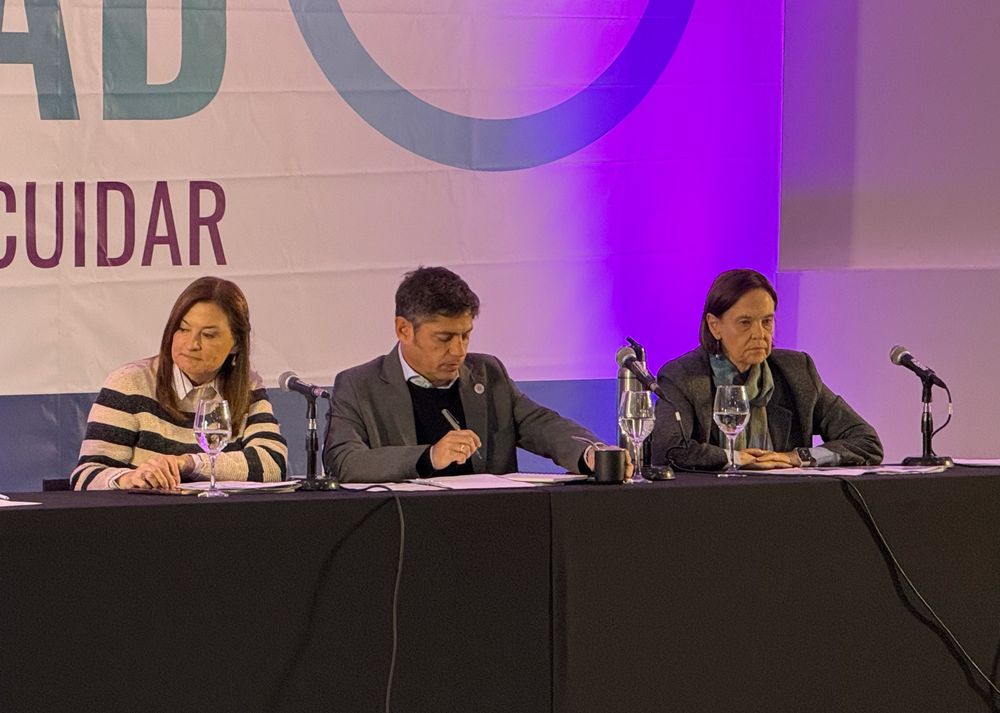 Axel Kicillof durante el encuentro de mujeres.