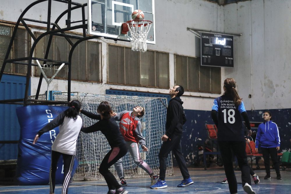 La importancia del club de barrio en la vida social.&nbsp;