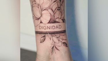 El tatuaje que se realizó Mayra Mendoza. (Redes)
