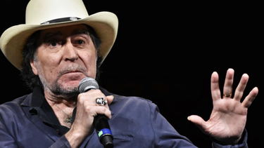 Joaquín Sabina se despide de los escenarios con su gira Hola y adiós.