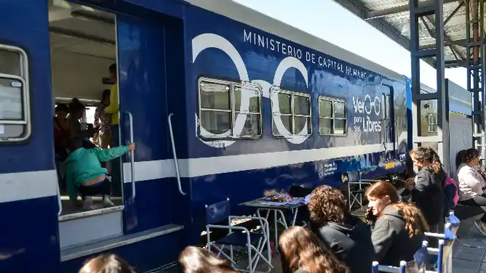 El Tren de Capital Humano 9 de Julio llegó a Chascomús.&nbsp;