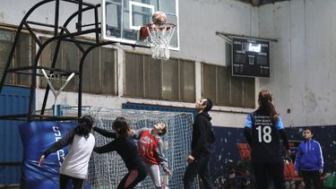 La importancia del club de barrio en la vida social. 