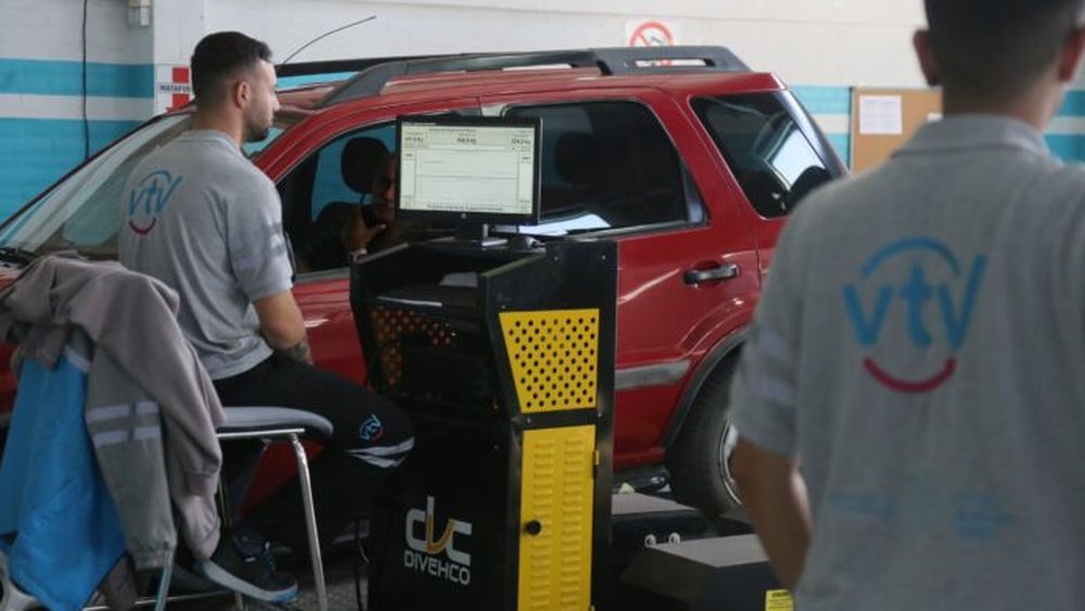 Un control vehicular en la provincia.