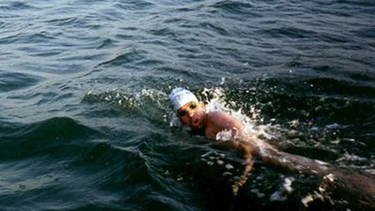 El 24 de agosto del 2000, el nadador de Pergamino Patricio D’Ottavio unió Inglaterra con Francia tras más de 12 horas de brazadas.