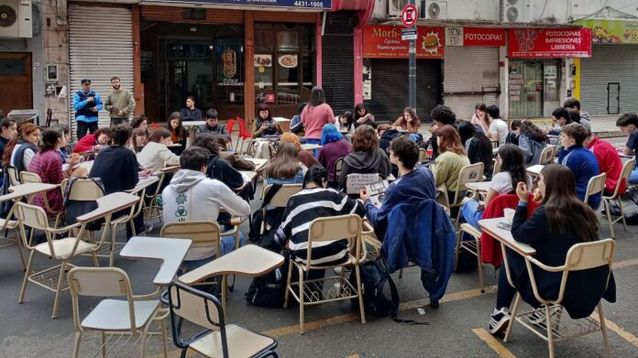 Clases públicas en el marco de las asambleas y tomas en distintas universidades del país.