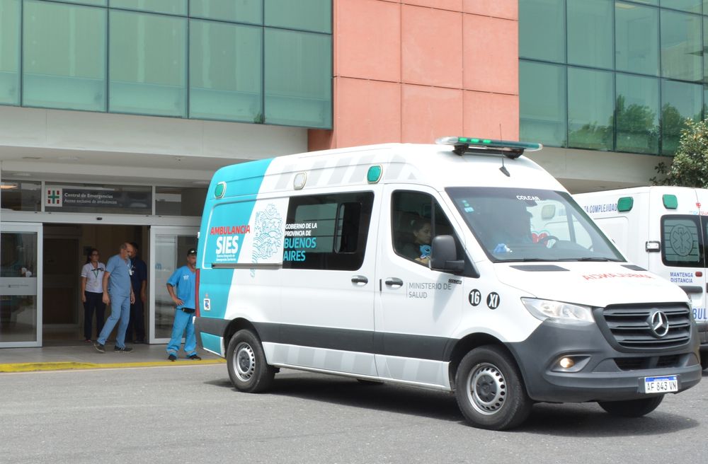 Una ambulancia de alta complejidad llevó a Bastián hasta el Hospital Italiano de San Justo.