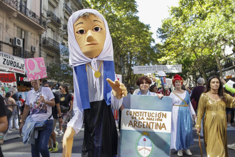 Las marchas por el 50° aniversario del Golpe de Estado concentrarán en Plaza de Mayo.