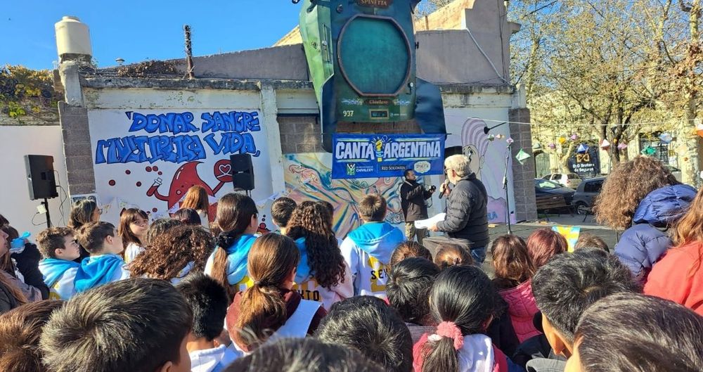 La Nave Spinetta presidió el Canta Argentina en Chivilcoy.