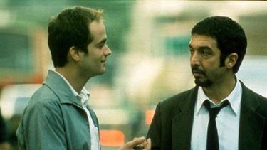 El clásico film argentino habla de un momento muy particular de nuestro país con las actuaciones de Ricardo Darín, Gastón Pauls y Leticia Bredice.