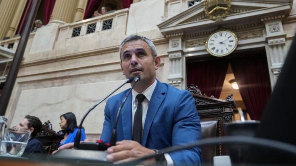 Martín Menem, reelegido presidente de la Cámara de Diputados. - X -