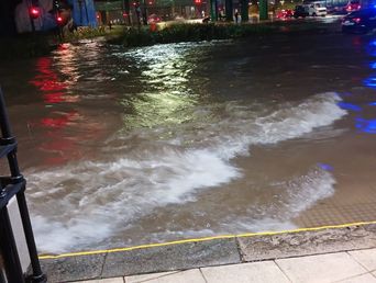Las lluvias provocaron anegamientos en varias zonas de la Ciudad de Buenos Aires y el Conurbano. Las lluvias provocaron anegamientos en varias zonas de la Ciudad de Buenos Aires y el Conurbano.