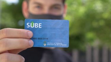 Desde el Gobierno bonaerense afirmaron que la voluntad es seguir garantizando esa política, pero advirtieron que la situación financiera “asfixiante” podría complicar su continuidad.